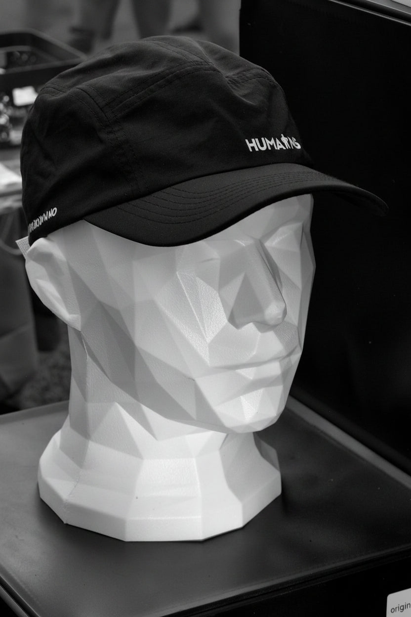 Casquette runner « On marche sur la tête » – Noire 3